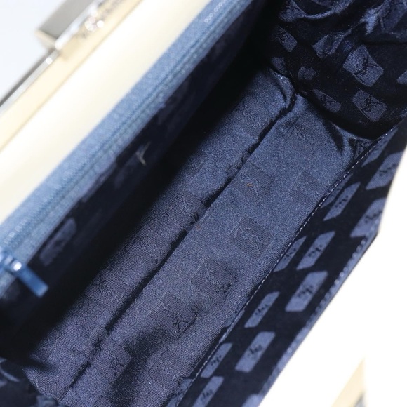 Yves Saint Laurent Cream Leather Hand Bag - Picture 11 of 12